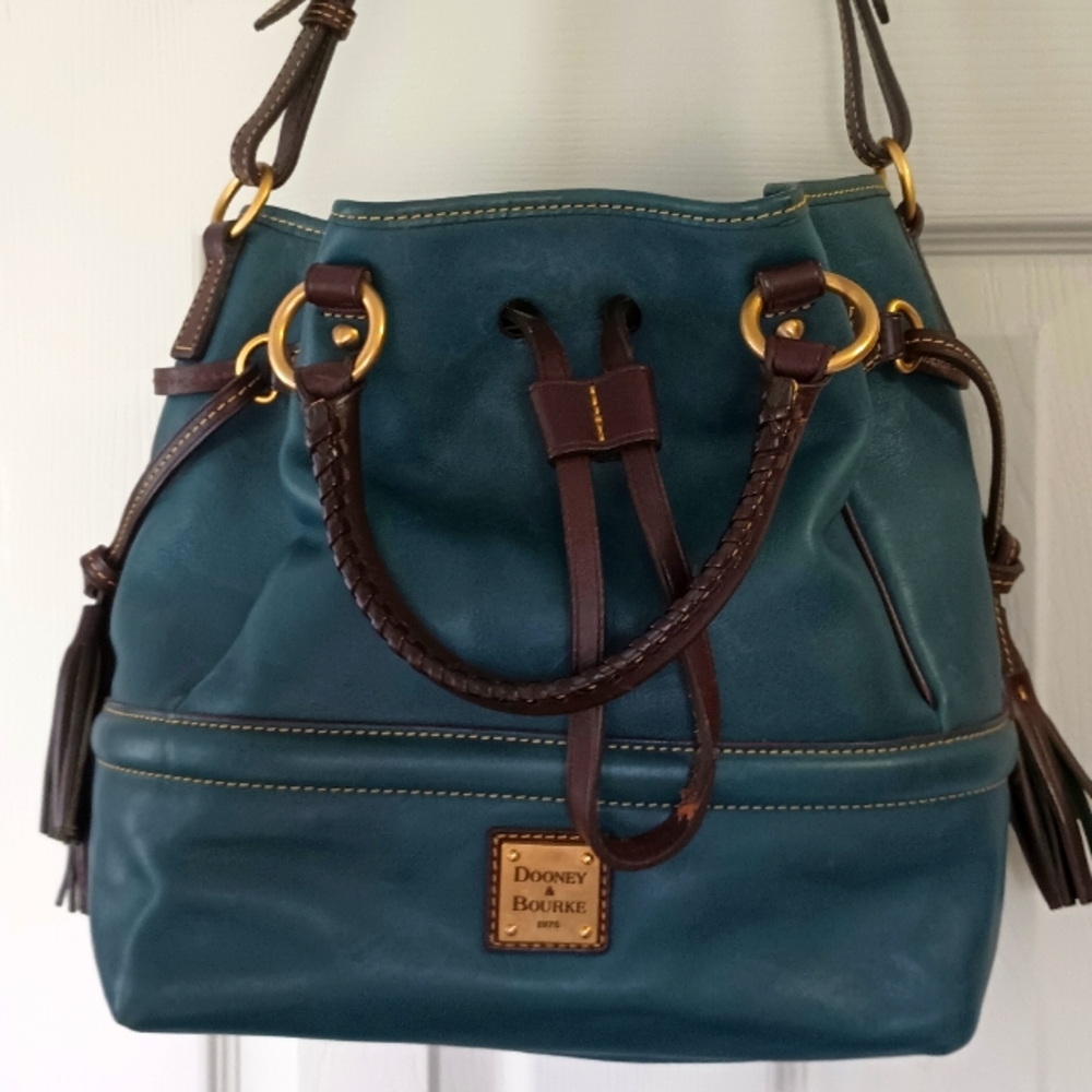 Dooney& Burke Vintage Buckley Florintine Crossbody Bag